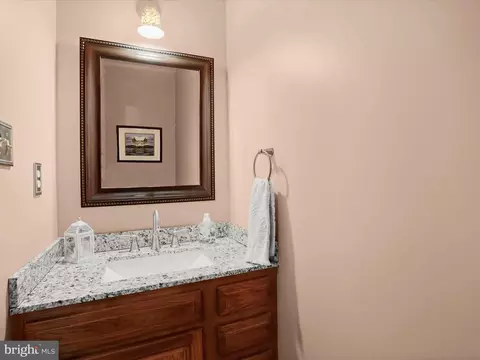 Bath - 10267 Cedar Ridge Dr, Manassas, VA 20110 photo 1 of 8