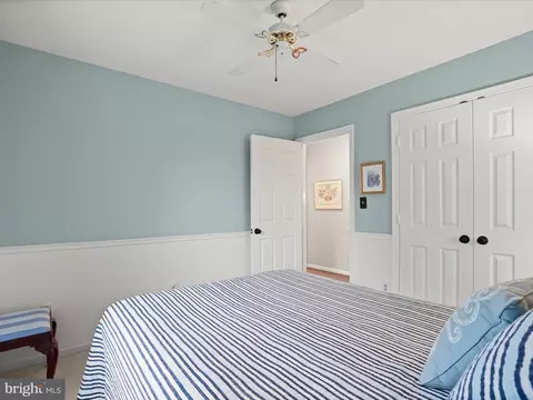 Bedroom - 10267 Cedar Ridge Dr, Manassas, VA 20110 photo 10 of 14