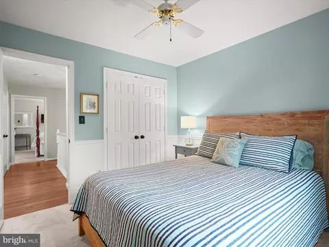 Bedroom - 10267 Cedar Ridge Dr, Manassas, VA 20110 photo 11 of 14