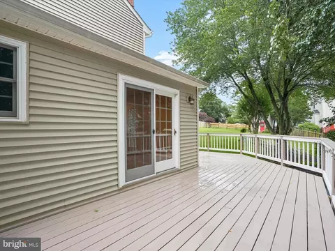 Exterior - 10267 Cedar Ridge Dr, Manassas, VA 20110 photo 13 of 45
