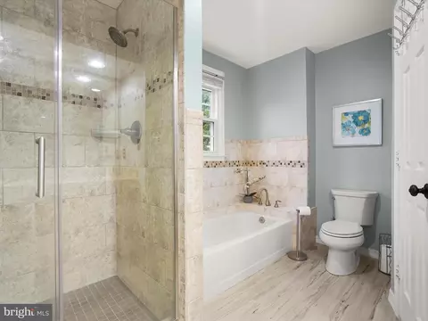 Bath - 10267 Cedar Ridge Dr, Manassas, VA 20110 photo 2 of 8