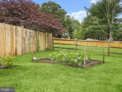 Exterior - 10267 Cedar Ridge Dr, Manassas, VA 20110 photo 26 of 45