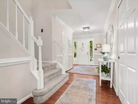 Entry Way - 10267 Cedar Ridge Dr, Manassas, VA 20110 photo 5 of 8