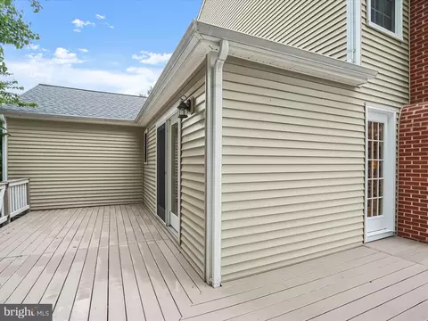 Exterior - 10267 Cedar Ridge Dr, Manassas, VA 20110 photo 11 of 45