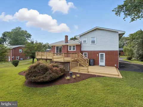 Exterior - 8917 Virginia Ave, Manassas, VA 20110 photo 11 of 25