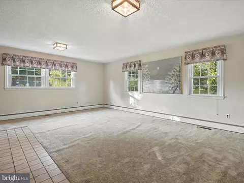 Living - 8917 Virginia Ave, Manassas, VA 20110 photo 7 of 8