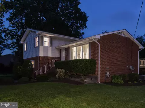 Exterior - 8917 Virginia Ave, Manassas, VA 20110 photo 23 of 25