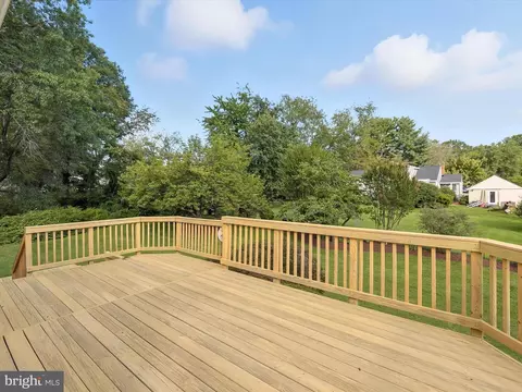 Exterior - 8917 Virginia Ave, Manassas, VA 20110 photo 7 of 25