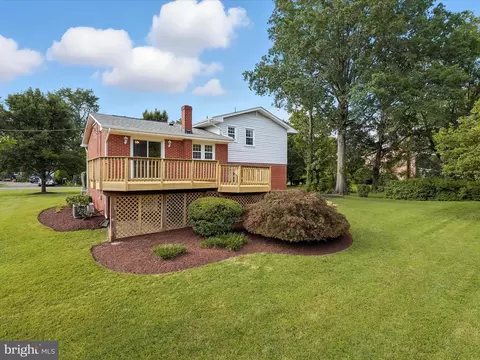 Exterior - 8917 Virginia Ave, Manassas, VA 20110 photo 12 of 25