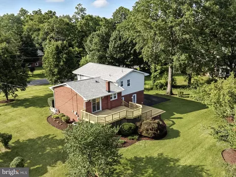 View/Area - 8917 Virginia Ave, Manassas, VA 20110 photo 7 of 12