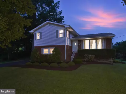 Exterior - 8917 Virginia Ave, Manassas, VA 20110 photo 21 of 25