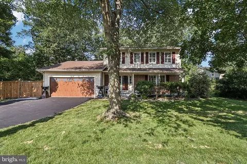 Exterior - 8933 Rolling Rd, Manassas, VA 20110 photo 2 of 16