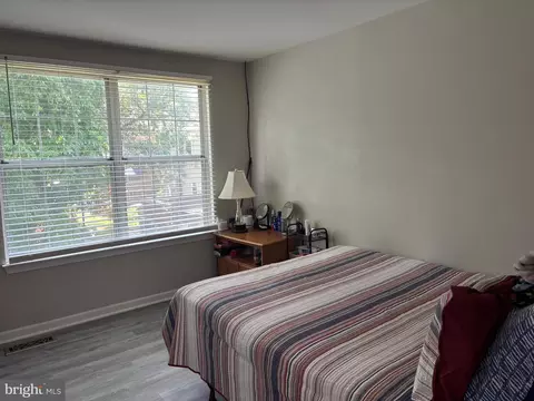 Bedroom - 8551 Braxted Ln, Manassas, VA 20110 photo 2 of 2
