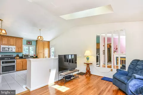 10291 Abbott Rd, Manassas, VA 20110 photo 4