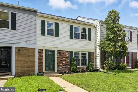 9155 Kershaw Ct, Manassas, VA 20110 photo 2