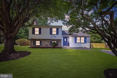 8591 King Carter St, Manassas, VA 20110