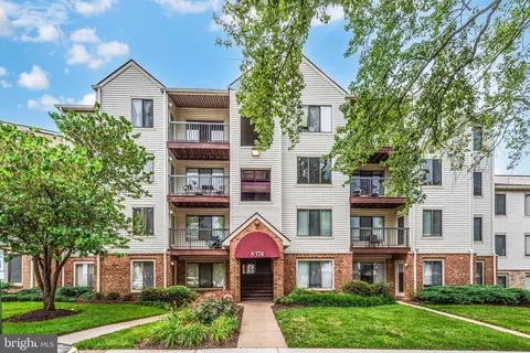 8374 Buttress Ln #304, Manassas, VA 20110