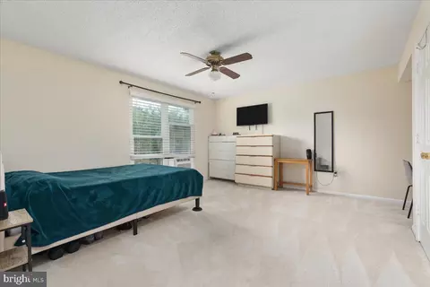 Bedroom - 8683 Nagle St, Manassas, VA 20110 photo 2 of 7