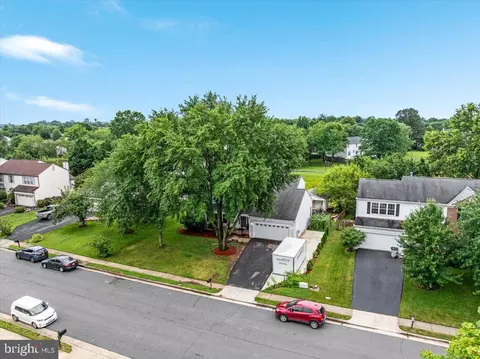 View/Area - 8683 Nagle St, Manassas, VA 20110 photo 1 of 14