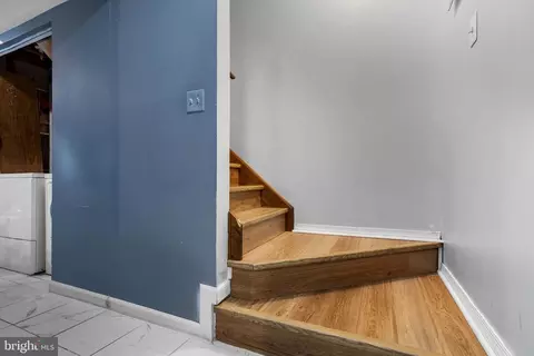 Entry Way - 8743 Deblanc Pl, Manassas, VA 20110 photo 6 of 6