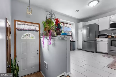 Entry Way - 8743 Deblanc Pl, Manassas, VA 20110 photo 1 of 6