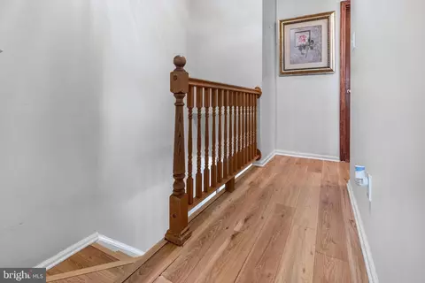 Entry Way - 8743 Deblanc Pl, Manassas, VA 20110 photo 4 of 6
