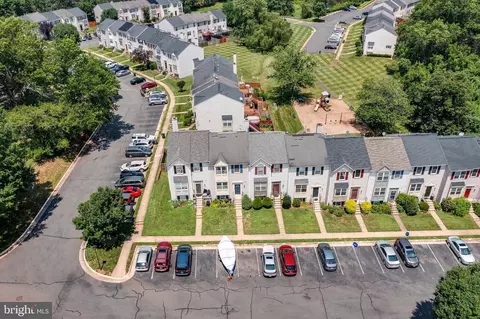 View/Area - 8743 Deblanc Pl, Manassas, VA 20110 photo 2 of 7