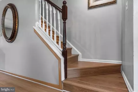 Entry Way - 8743 Deblanc Pl, Manassas, VA 20110 photo 2 of 6