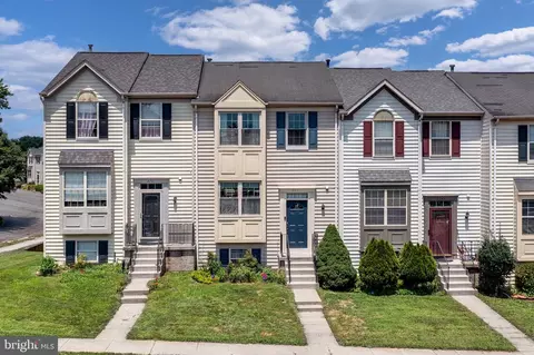 8743 Deblanc Pl, Manassas, VA 20110