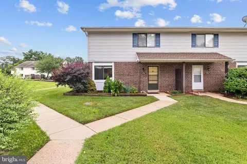 9015 Sandalwood Dr #B, Manassas, VA 20110
