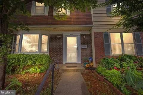 9084 Mcclellan Comn Comn, Manassas, VA 20110 photo 1