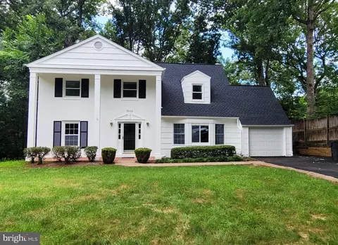 8653 Weir St, Manassas, VA 20110