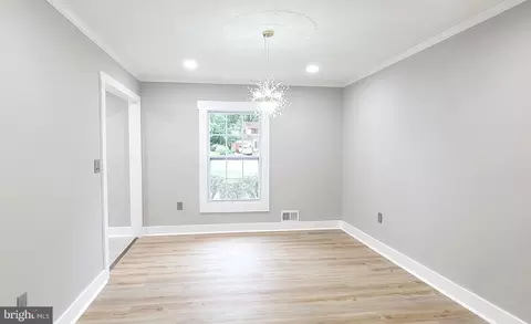 8653 Weir St, Manassas, VA 20110 photo 10