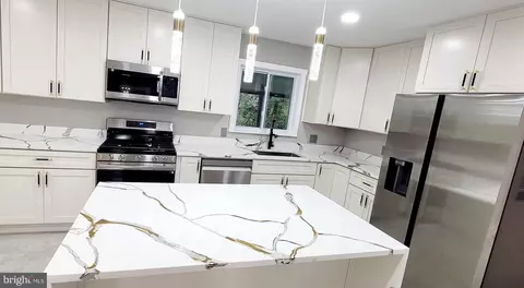 8653 Weir St, Manassas, VA 20110 photo 17