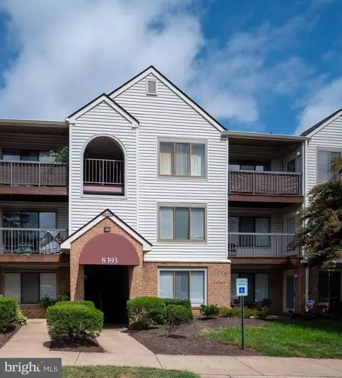 8393 Buttress Ln #101, Manassas, VA 20110