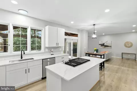 8645 Beck Ln, Manassas, VA 20110 photo 27