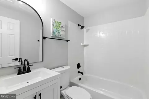8645 Beck Ln, Manassas, VA 20110 photo 42
