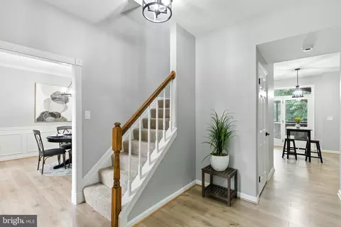8645 Beck Ln, Manassas, VA 20110 photo 5