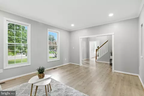 8645 Beck Ln, Manassas, VA 20110 photo 13