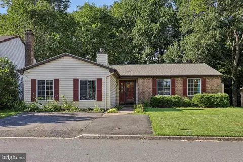 10235 Foxborough Ct, Manassas, VA 20110