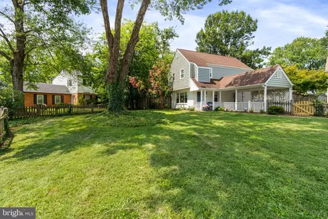 8596 Sherman Ct, Manassas, VA 20110