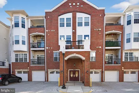 9202 Charleston Dr #307, Manassas, VA 20110
