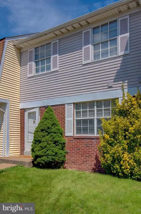 Exterior - 9036 Whispering Pine Ct, Manassas, VA 20110 photo 2 of 3
