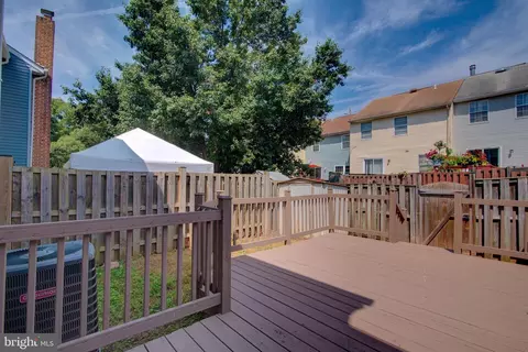 9036 Whispering Pine Ct, Manassas, VA 20110