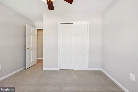 Bedroom - 9395 Cloverhill Ct, Manassas, VA 20110 photo 3 of 7