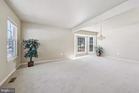 Living - 9395 Cloverhill Ct, Manassas, VA 20110 photo 1 of 10