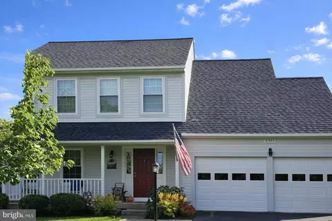Exterior - 9395 Cloverhill Ct, Manassas, VA 20110 photo 15 of 17