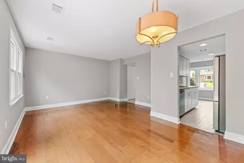 9015 Miles Pl, Manassas, VA 20110 photo 6