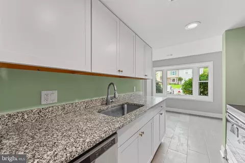 9015 Miles Pl, Manassas, VA 20110 photo 12