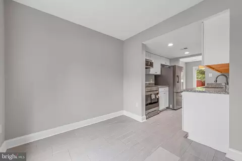 9015 Miles Pl, Manassas, VA 20110 photo 7